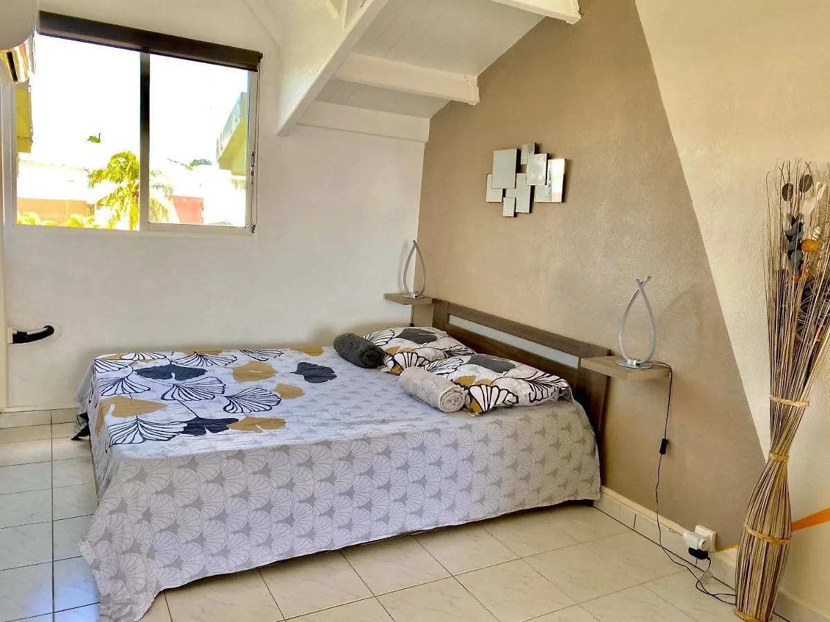 Evasion Lodge Baie-Mahault 0*,