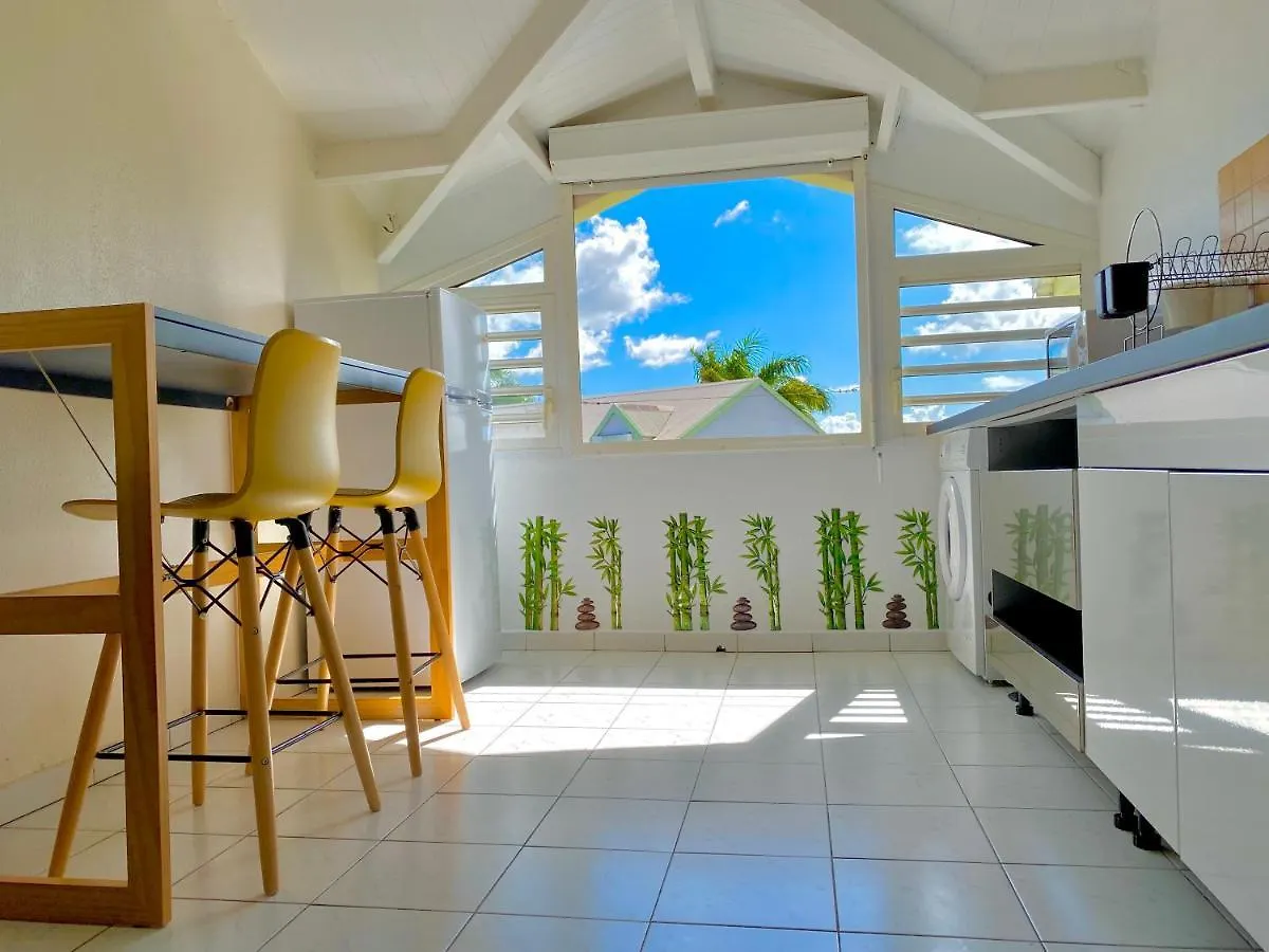 Evasion Lodge Baie-Mahault Apartment